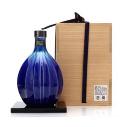 Hibiki 35 Year Old Kutani Decanter   thumbnail 2